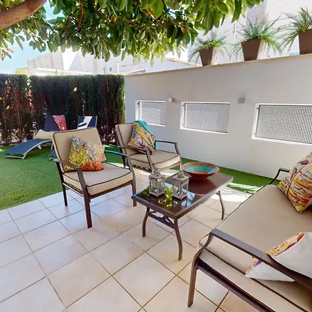 Net Planta Baja 50m De La Playa By Family Homes Appartement