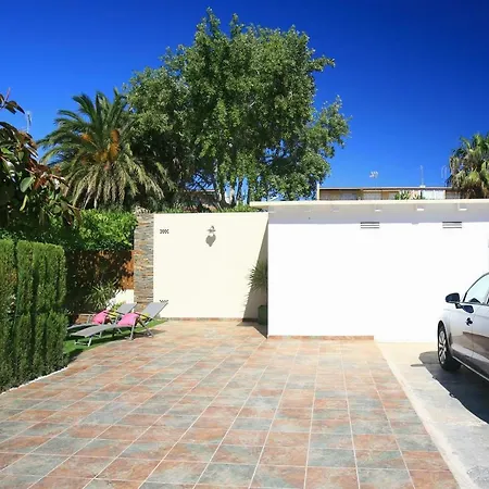 Net Planta Baja 50m De La Playa By Family Homes