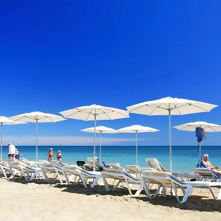 Net Planta Baja 50m De La Playa By Family Homes
